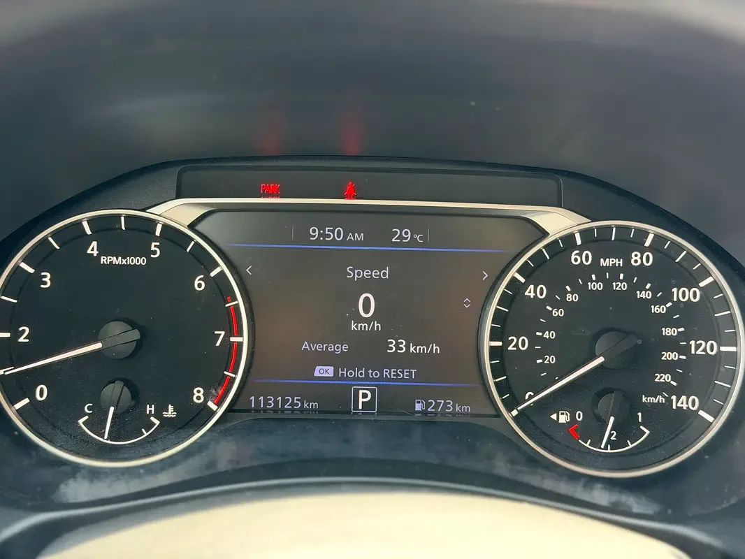 Nissan Altima 2.5 (188 حصان), بنزين, variator (CVT), front drive - 18