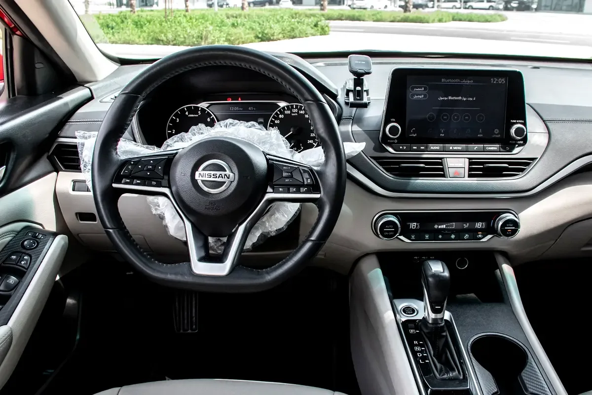 Nissan Altima 2.5 (188 hp), gasoline, variator (CVT), front drive - 9
