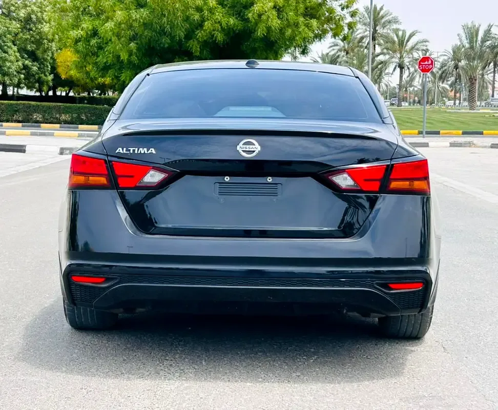 Nissan Altima 2.5 (188 حصان), بنزين, variator (CVT), front drive - 5