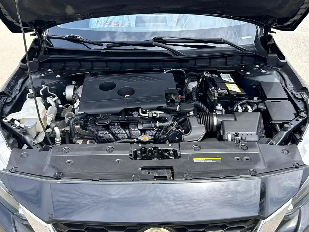 Nissan Altima 2.5 (188 حصان), بنزين, variator (CVT), front drive - 12