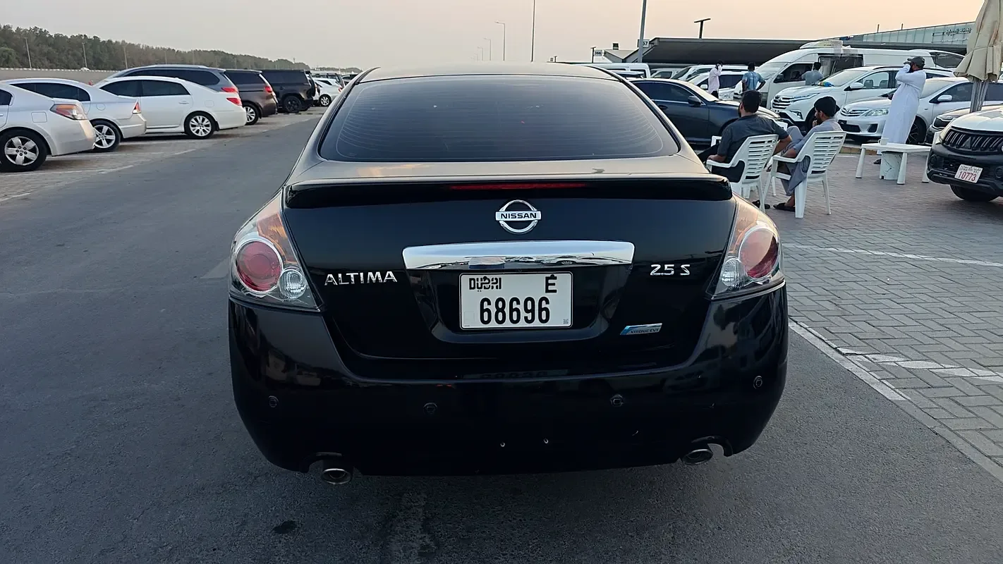 Nissan Altima 2.5 CVT (172 حصان) - 7