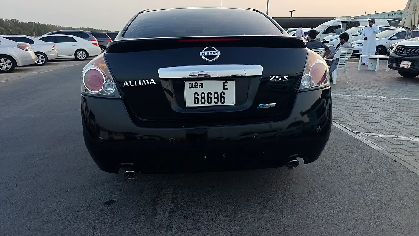 Nissan Altima 2.5 CVT (172 حصان) - 11