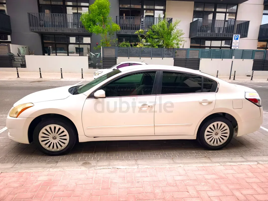 Nissan Altima 2.5 CVT (172 hp)
