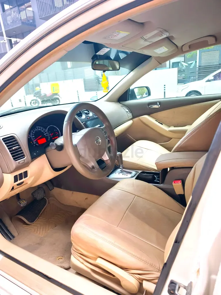 Nissan Altima 2.5 CVT (172 حصان) - 16