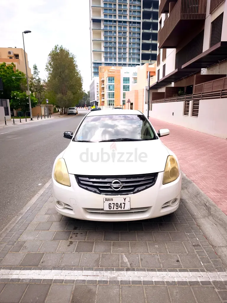 Nissan Altima 2.5 CVT (172 حصان) - 15