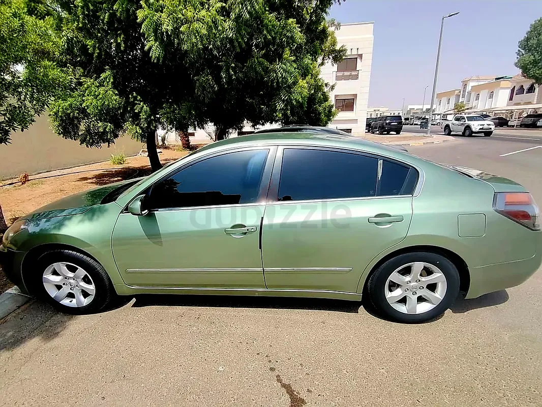 Nissan Altima 2.5 CVT (177 hp)
