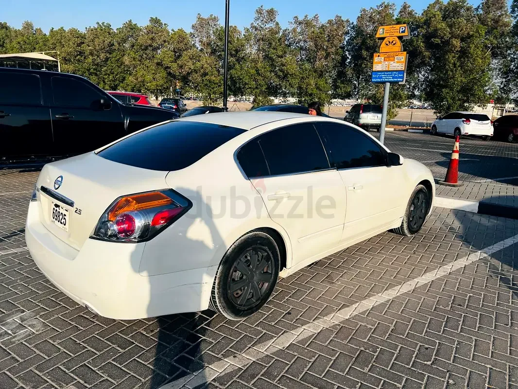 Nissan Altima 2.5 CVT (177 hp) - 3