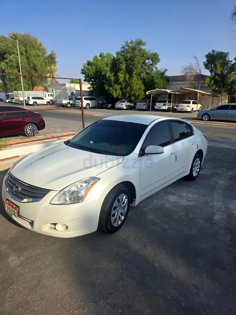 Nissan Altima 2.5 CVT (177 hp)