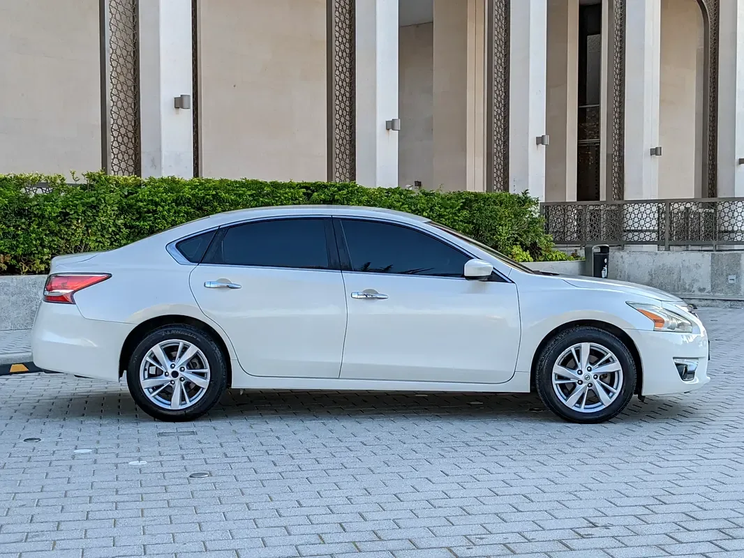 Nissan Altima 2.5 CVT (182 hp)
