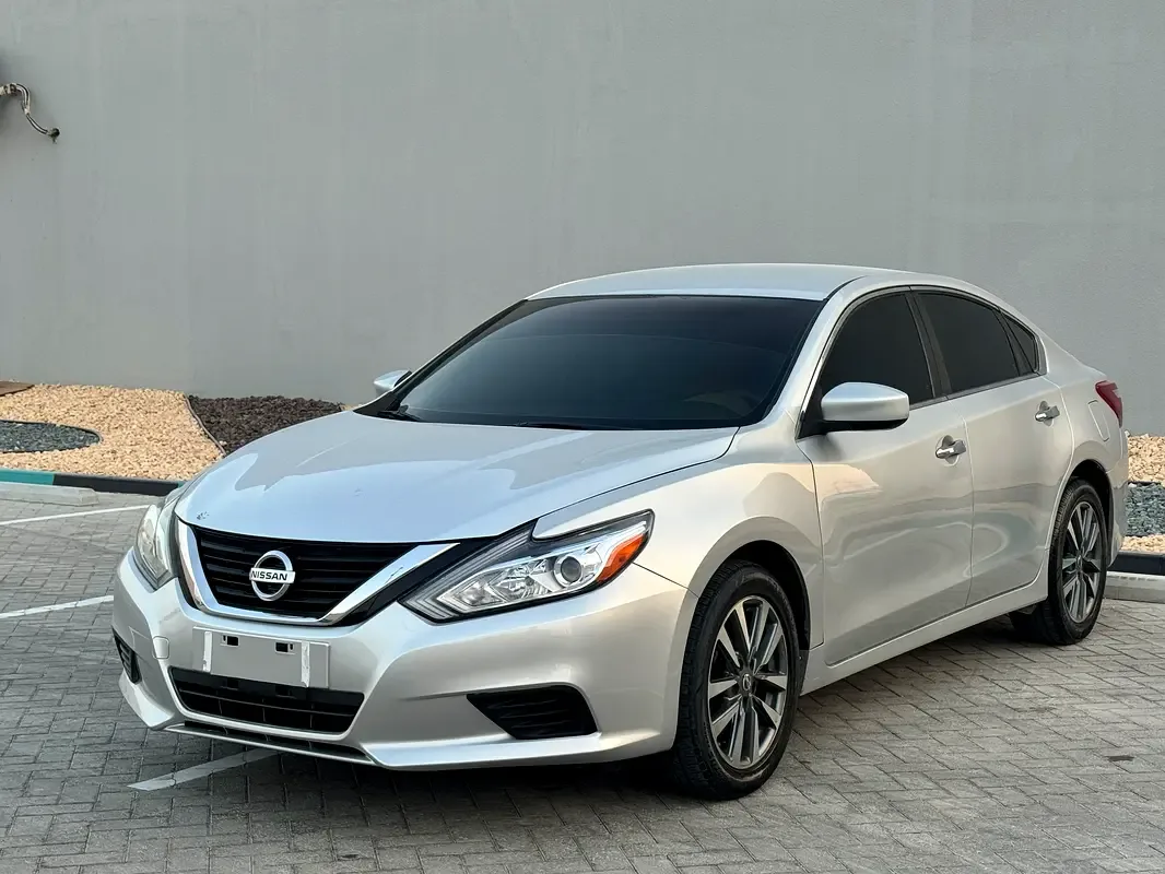 Nissan Altima 2.5 CVT (182 hp)