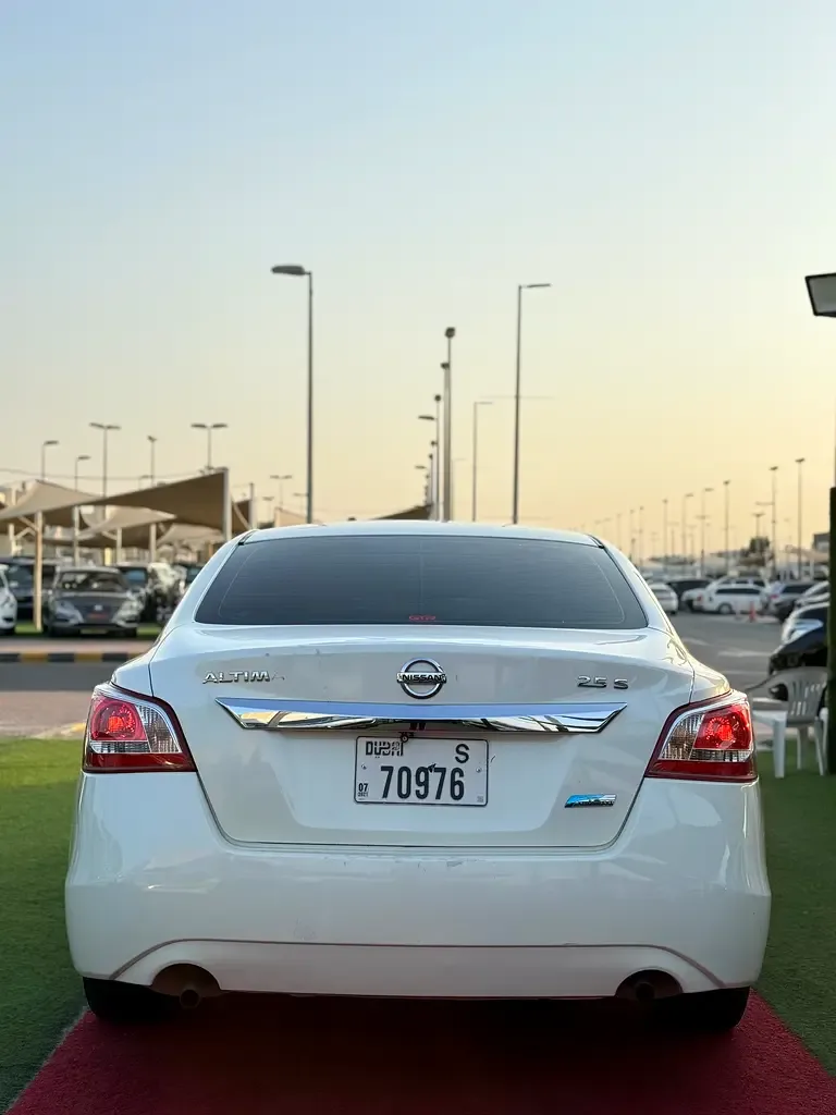 Nissan Altima 2.5 CVT (182 hp) - 4