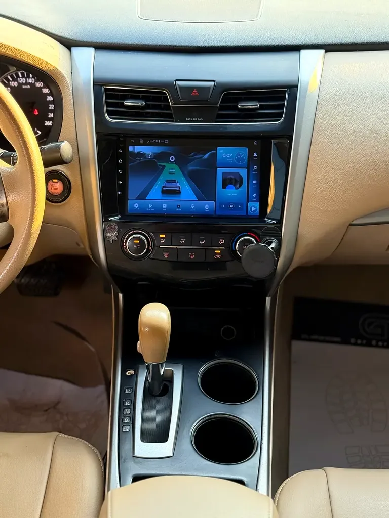 Nissan Altima 2.5 CVT (182 hp) - 10