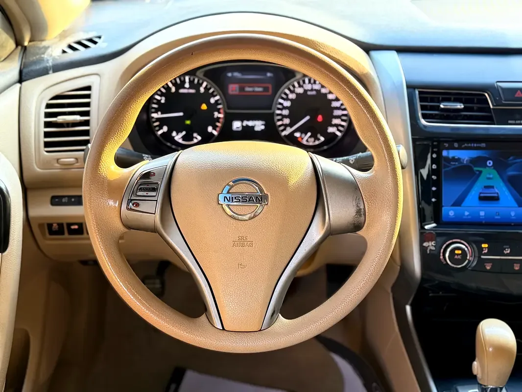 Nissan Altima 2.5 CVT (182 hp) - 11