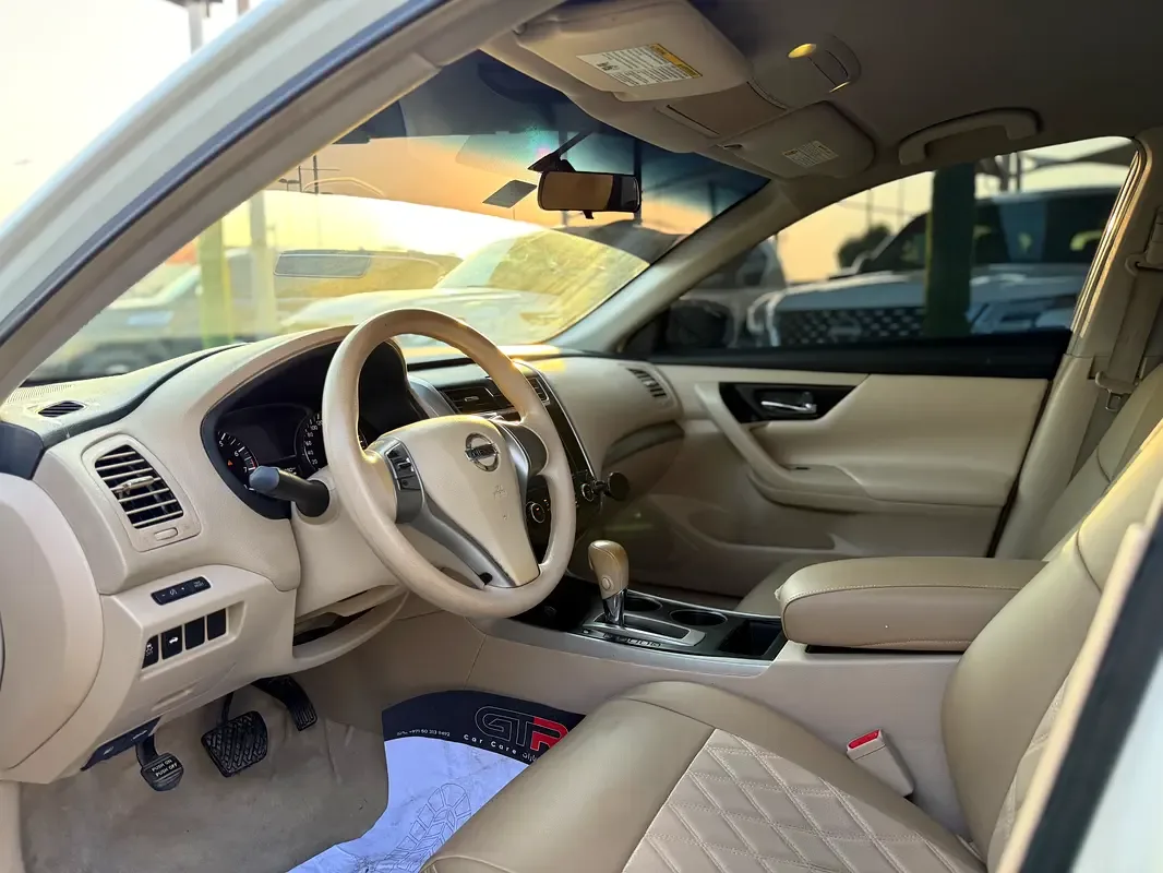 Nissan Altima 2.5 CVT (182 hp) - 12