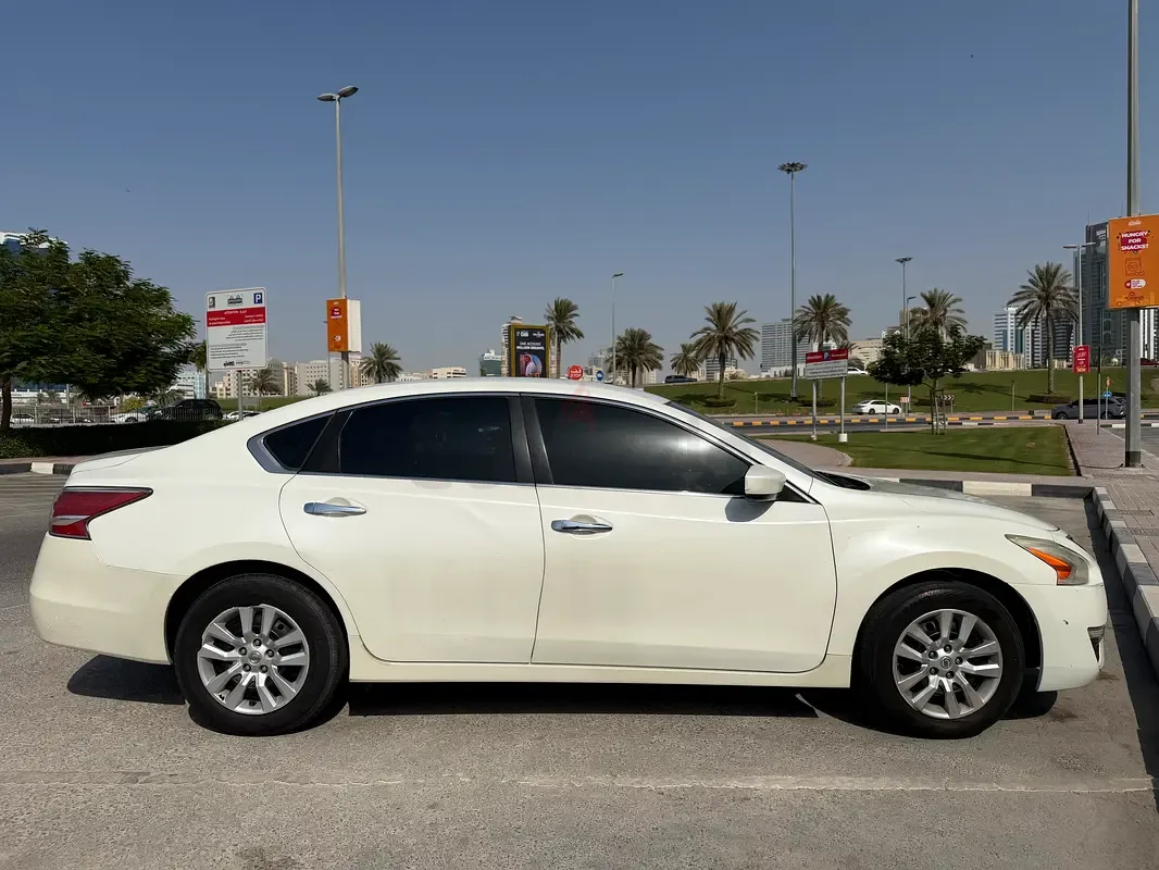 Nissan Altima 2.5 CVT (182 hp) - 3