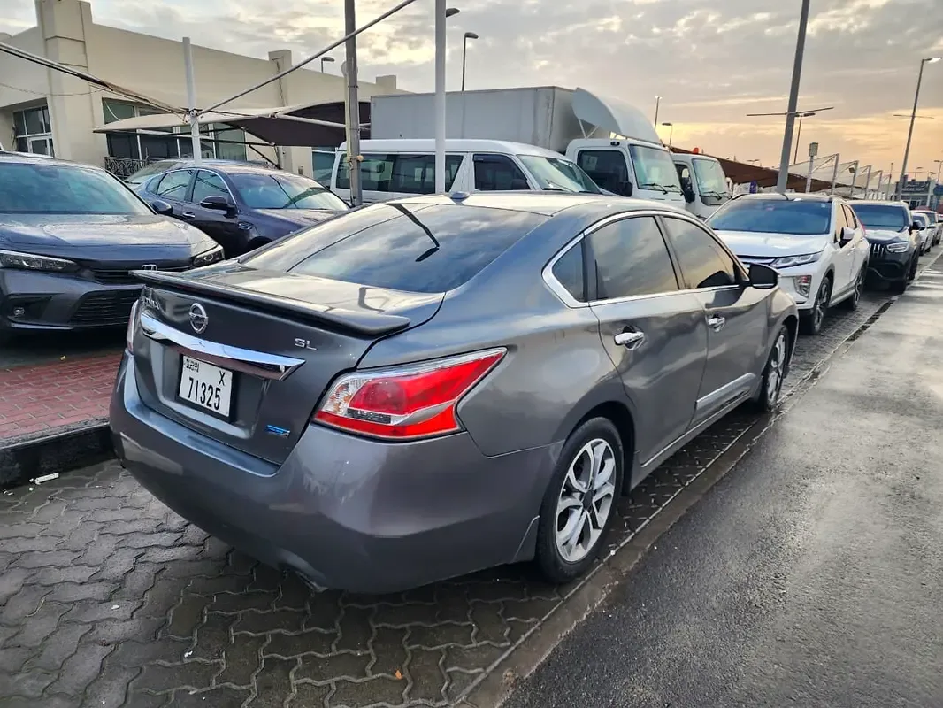 Nissan Altima 2.5 CVT (182 حصان) - 5