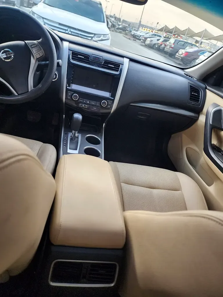 Nissan Altima 2.5 CVT (182 حصان) - 14