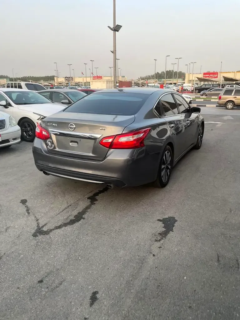 Nissan Altima 2.5 CVT (182 حصان) - 3