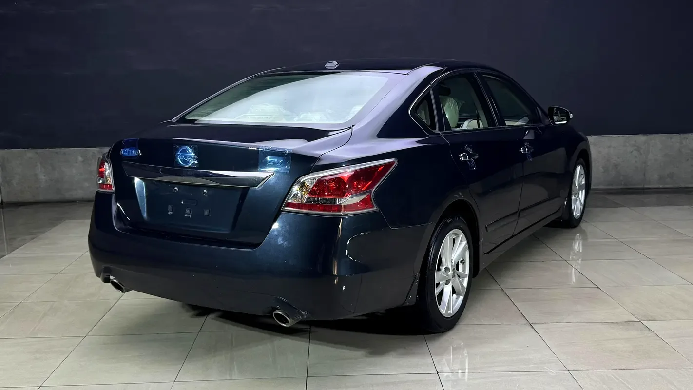 Nissan Altima 2.5 CVT (182 hp) - 3