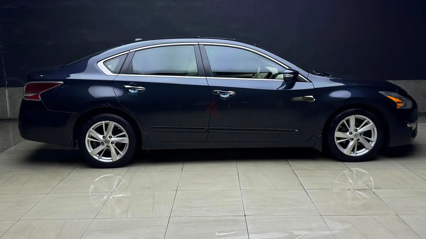 Nissan Altima 2.5 CVT (182 hp) - 5