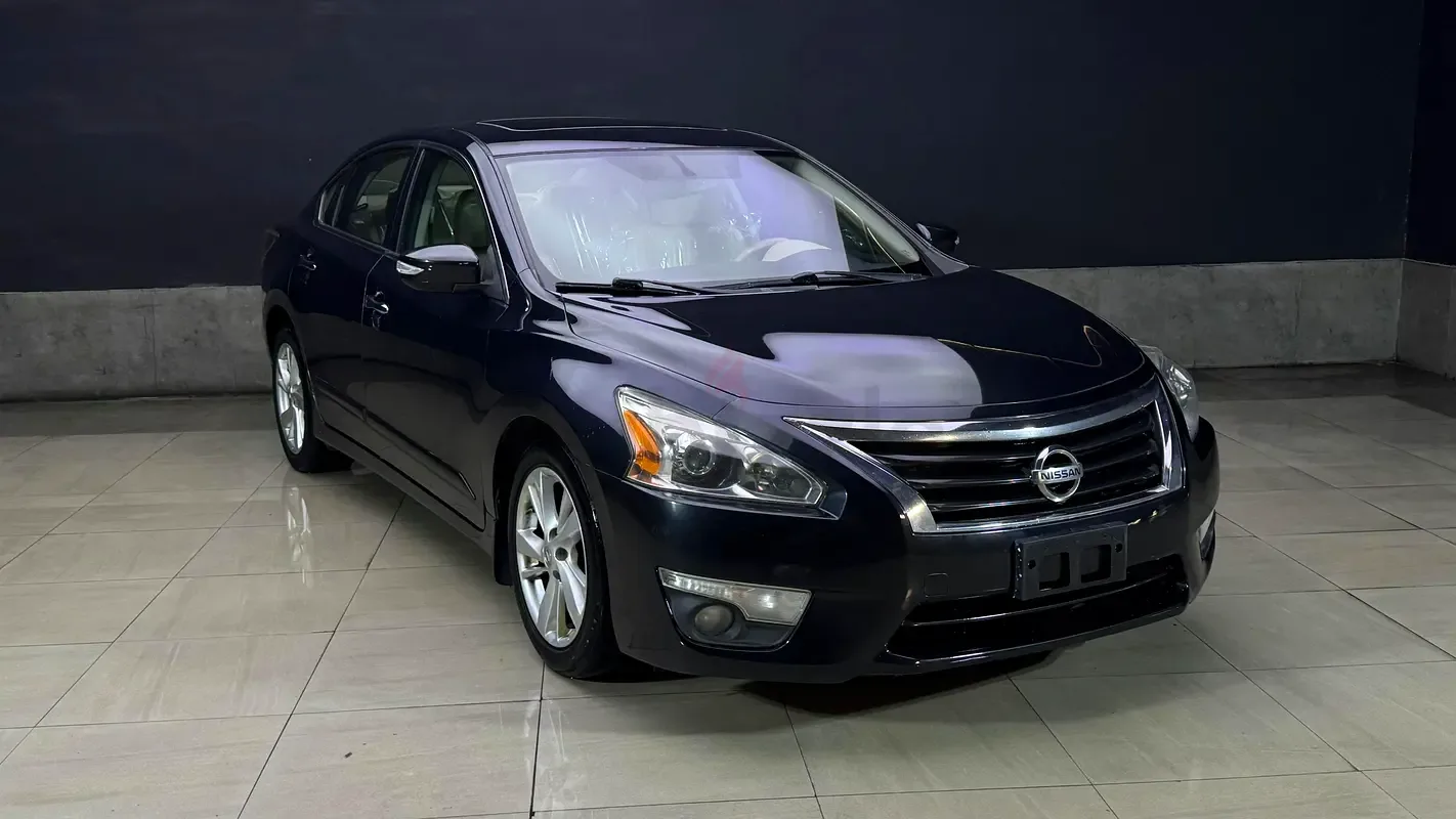 Nissan Altima 2.5 CVT (182 hp) - 2