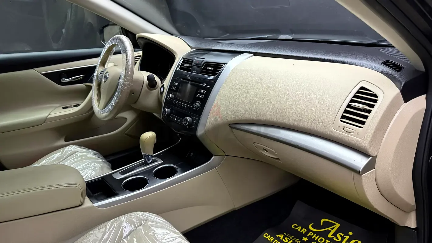 Nissan Altima 2.5 CVT (182 hp) - 8