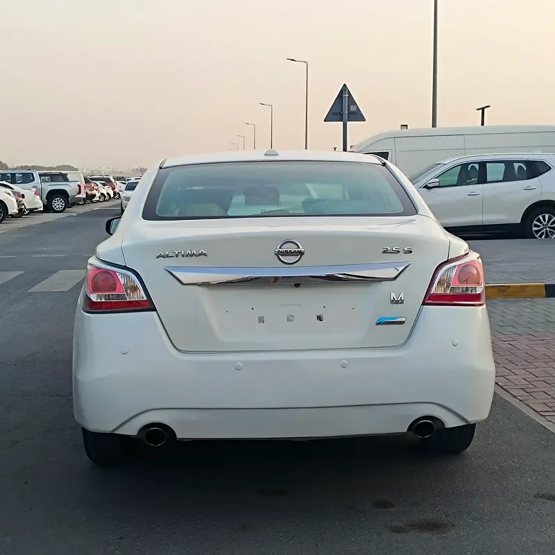 Nissan Altima 2.5 CVT (182 hp) - 6