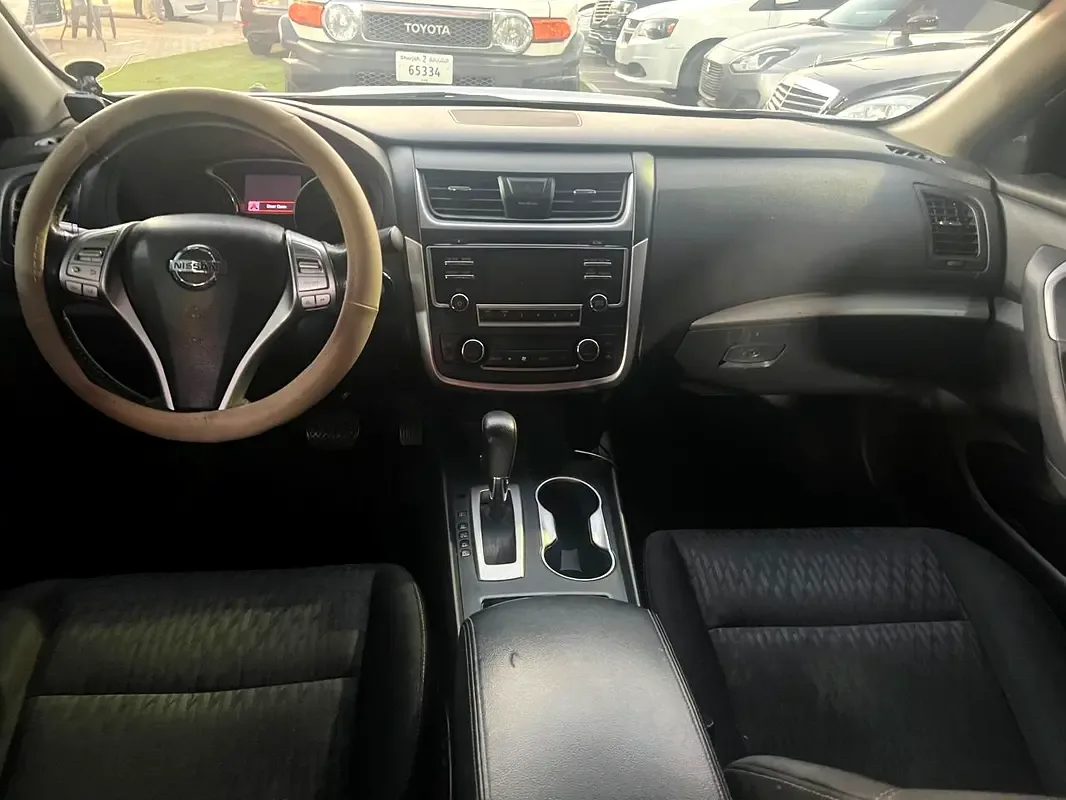 Nissan Altima 2.5 CVT (182 حصان) - 6