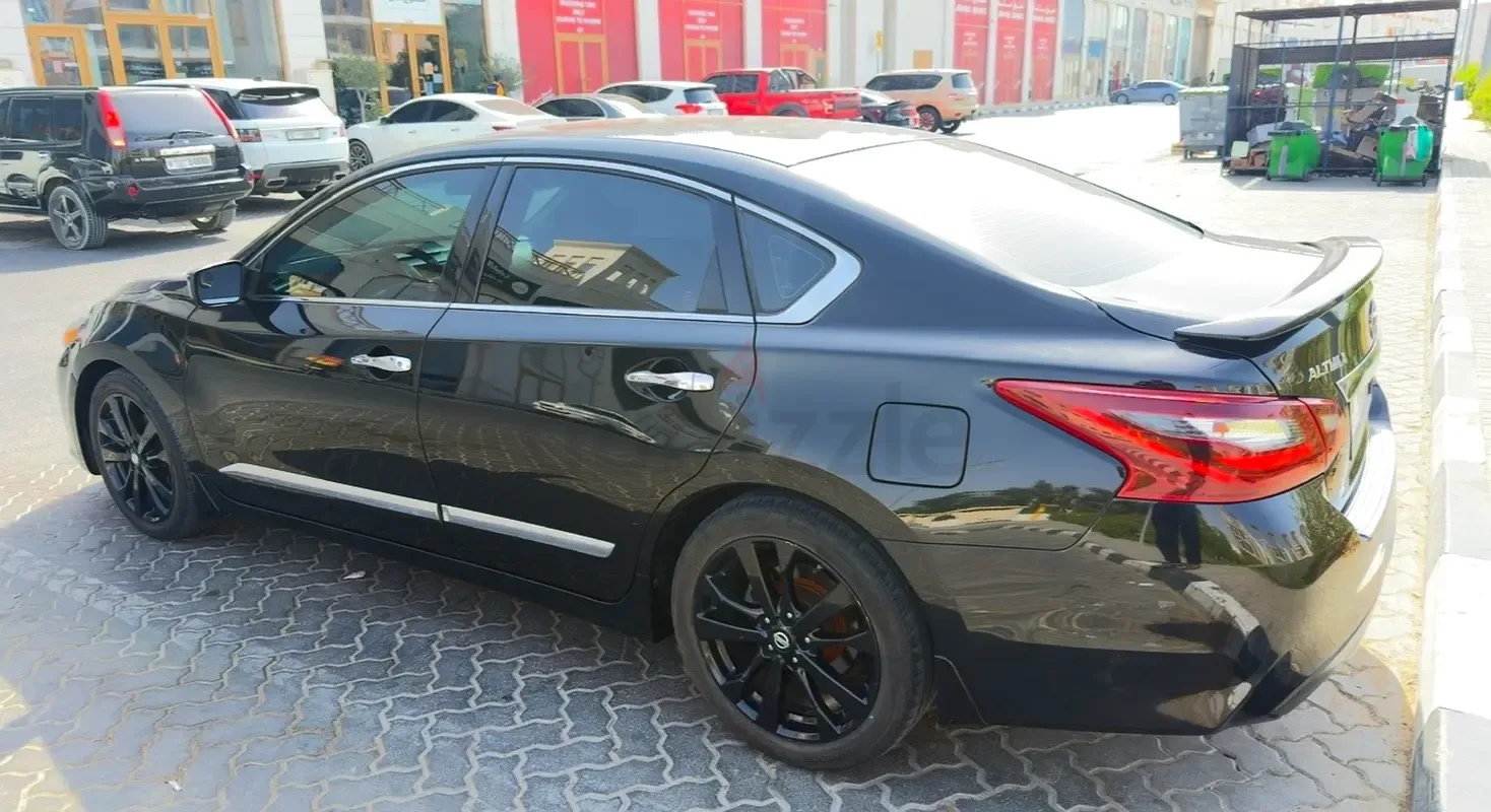 Nissan Altima 2.5 CVT (182 حصان) - 4