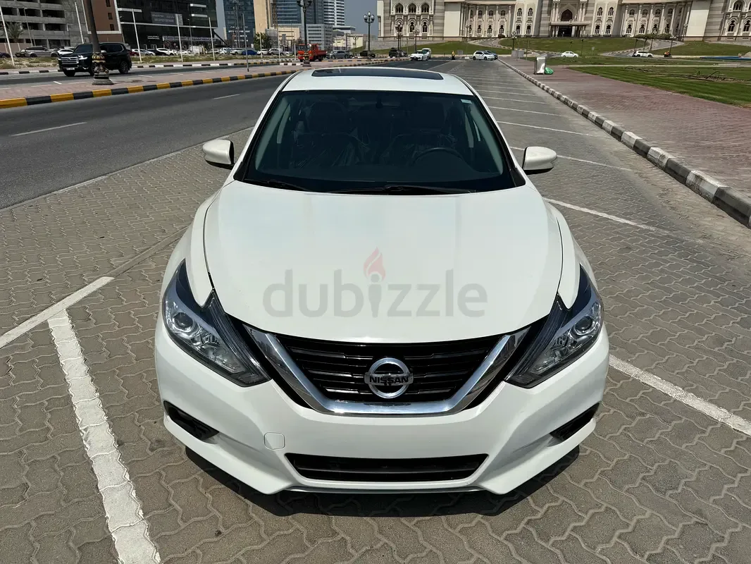 Nissan Altima 2.5 CVT (182 حصان) - 2