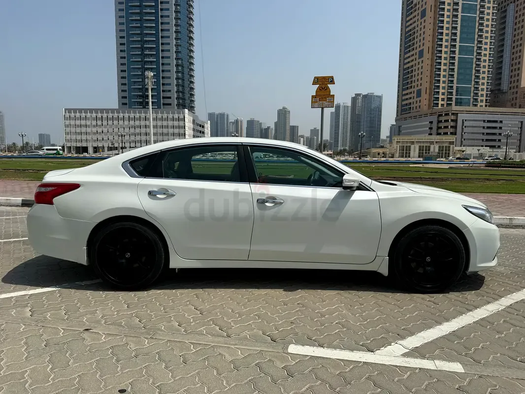 Nissan Altima 2.5 CVT (182 حصان) - 7
