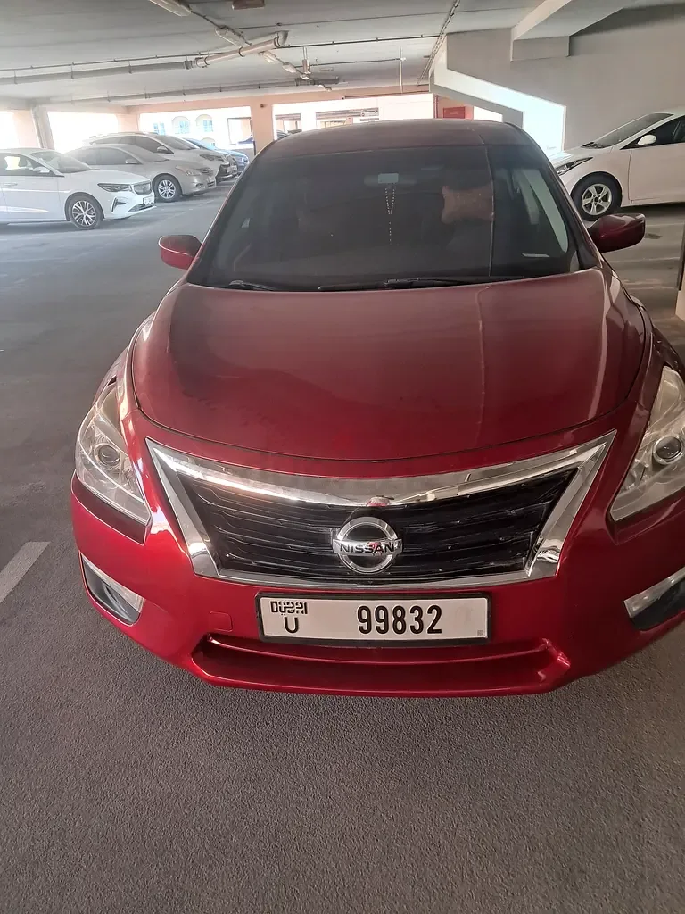 Nissan Altima 2.5 CVT (182 حصان) - 2