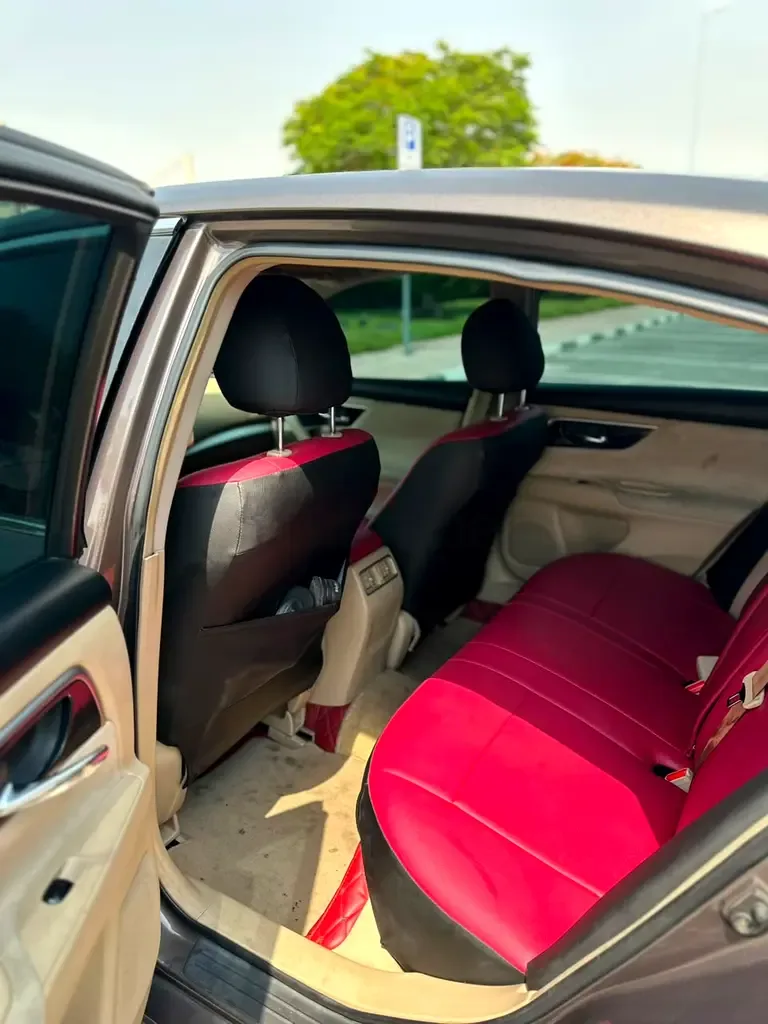 Nissan Altima 2.5 CVT (182 hp) - 6