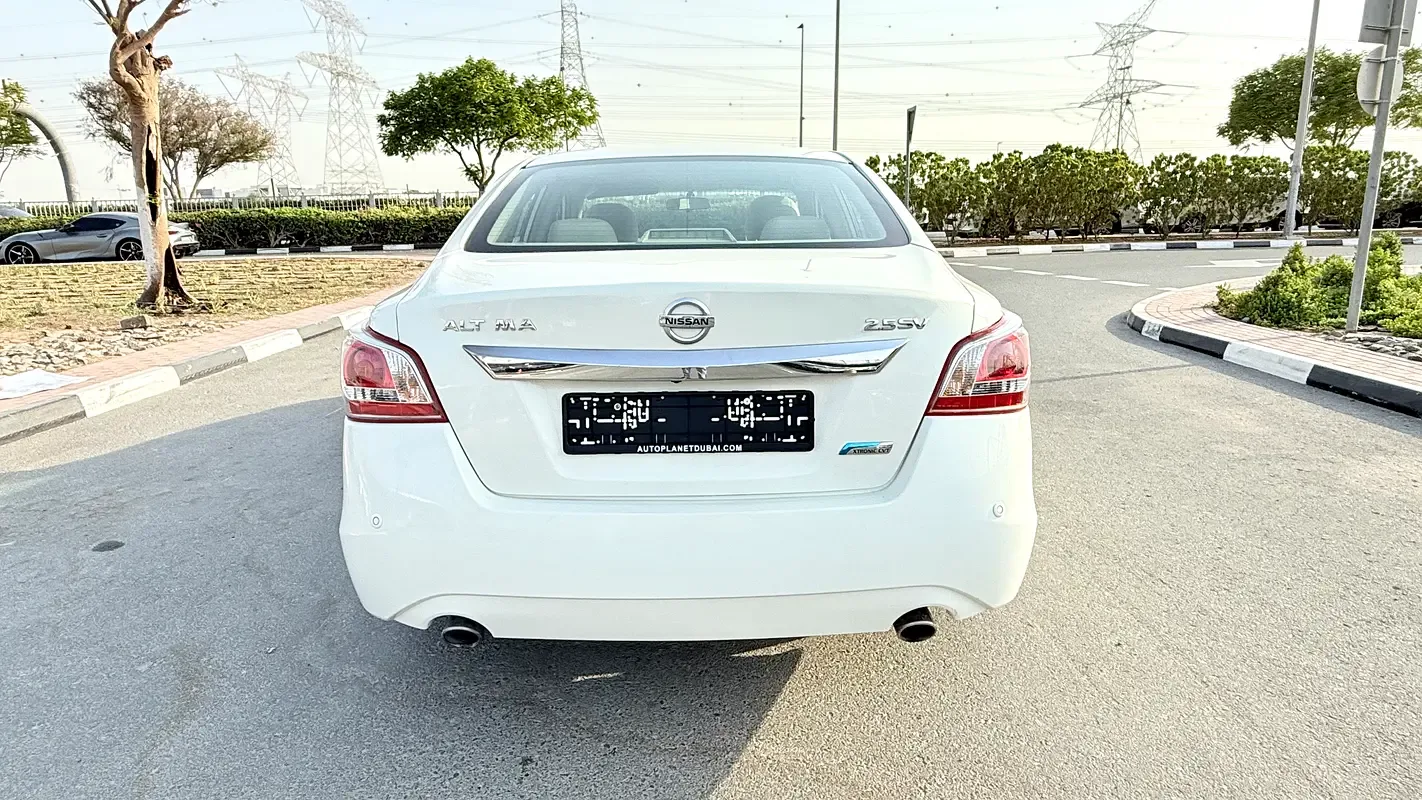 Nissan Altima 2.5 CVT (182 حصان) - 6