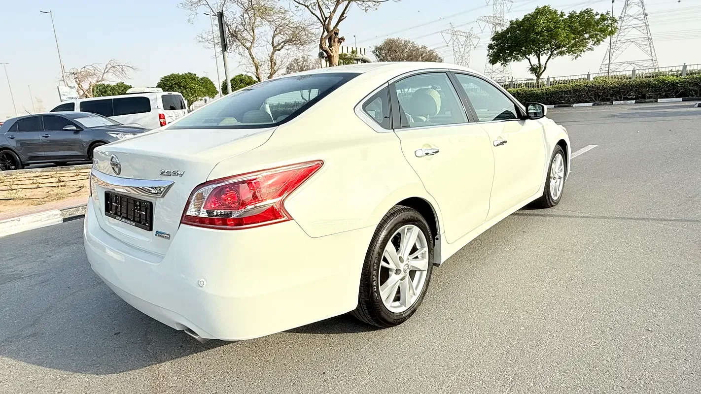 Nissan Altima 2.5 CVT (182 حصان) - 5