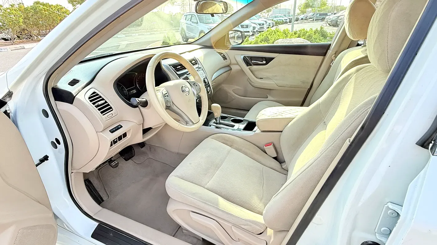 Nissan Altima 2.5 CVT (182 حصان) - 13