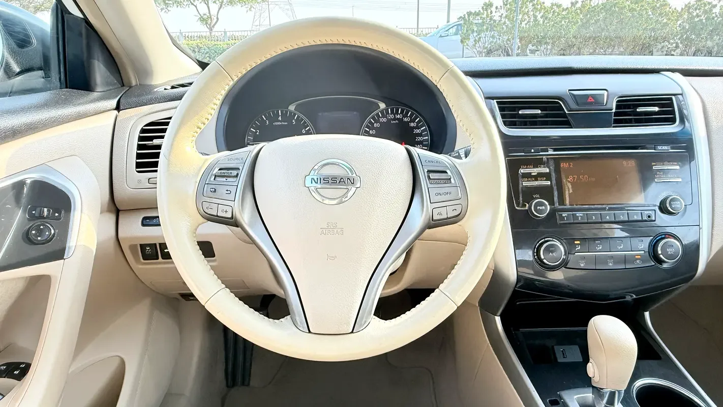 Nissan Altima 2.5 CVT (182 حصان) - 19