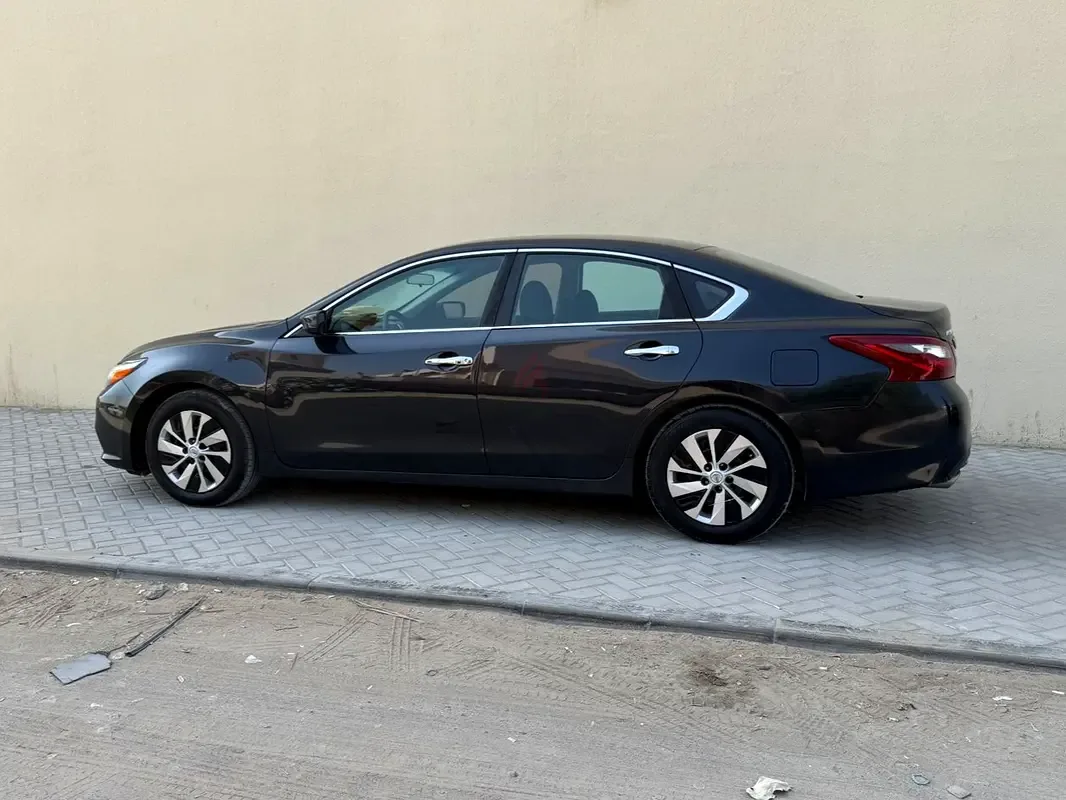 Nissan Altima 2.5 CVT (182 hp)