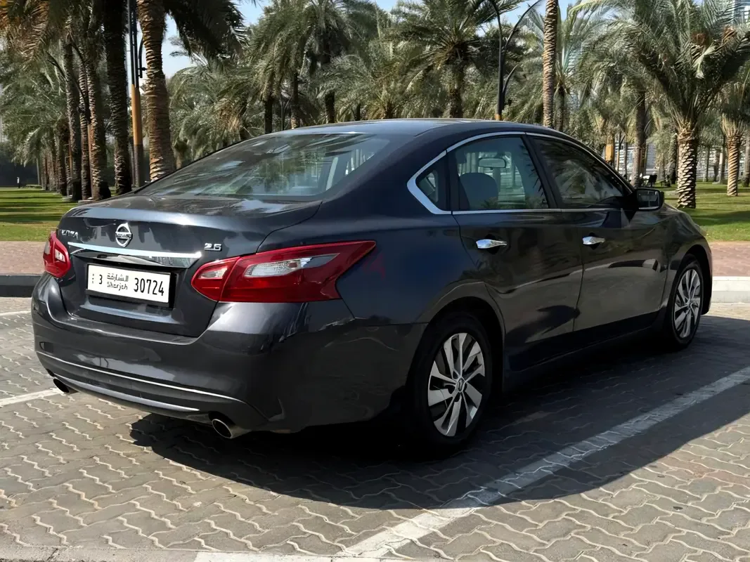 Nissan Altima 2.5 CVT (182 hp) - 6