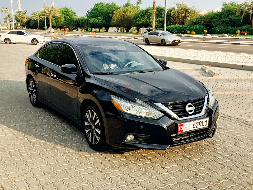 Nissan Altima 2.5 CVT (182 hp) - 2