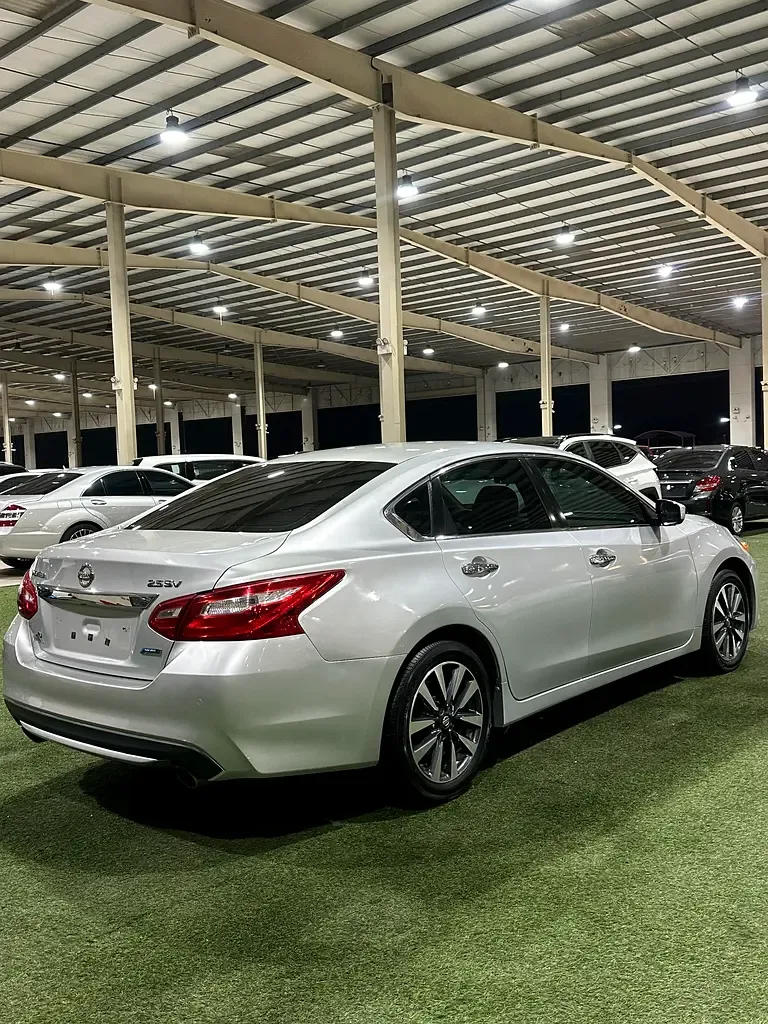 Nissan Altima 2.5 CVT (182 hp) - 4
