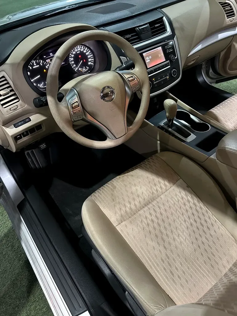 Nissan Altima 2.5 CVT (182 hp) - 8