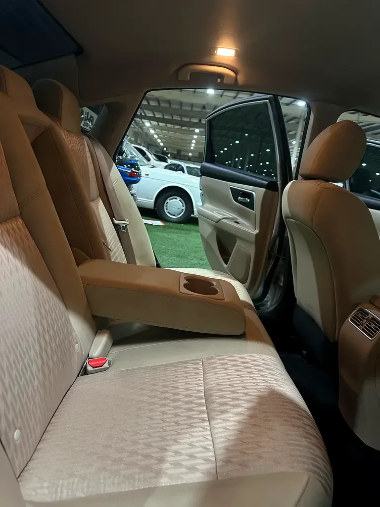Nissan Altima 2.5 CVT (182 hp) - 11