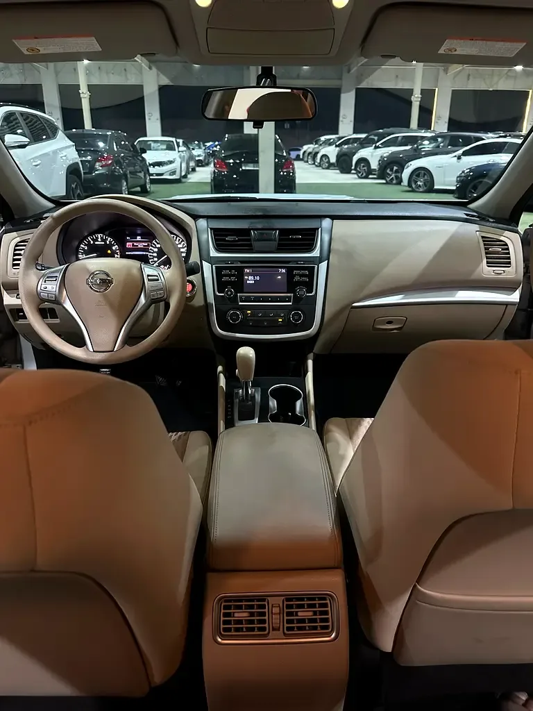 Nissan Altima 2.5 CVT (182 hp) - 10