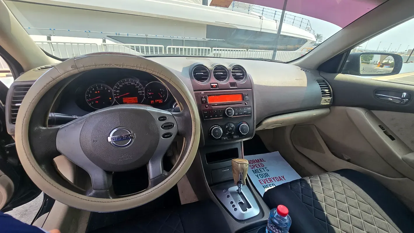Nissan Altima 2.5 CVT (182 hp) - 6