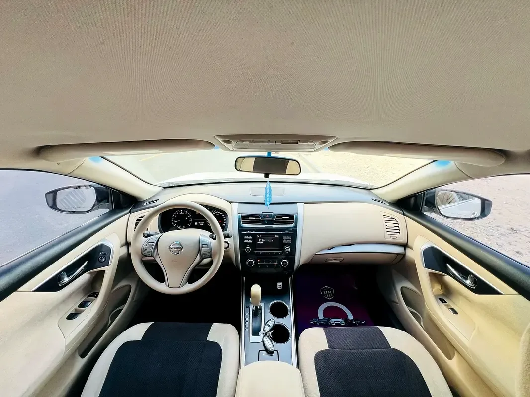 Nissan Altima 2.5 CVT (182 hp) - 12