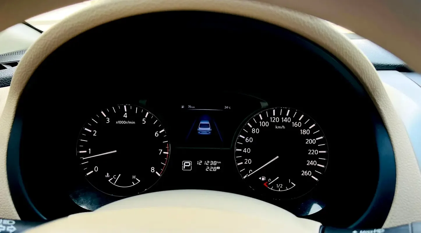 Nissan Altima 2.5 CVT (182 hp) - 18