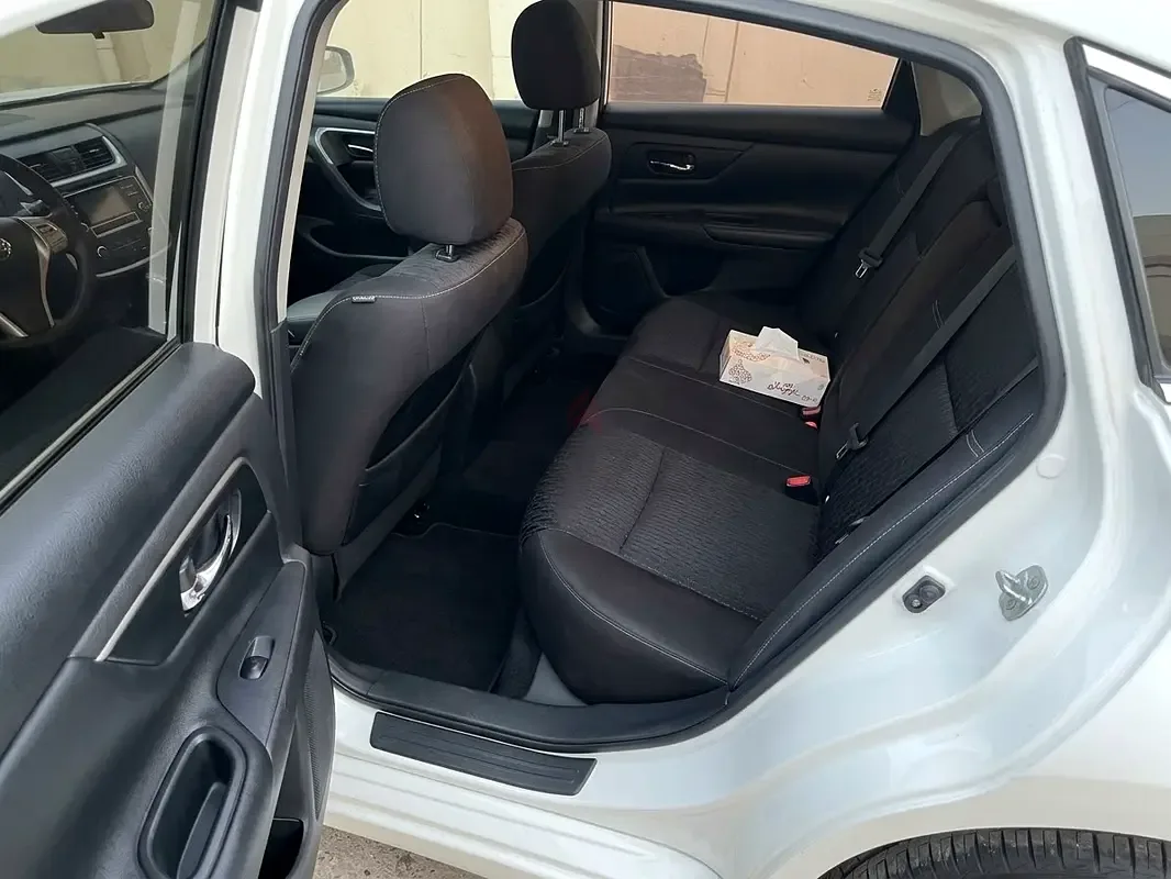 Nissan Altima 2.5 CVT (182 hp) - 2
