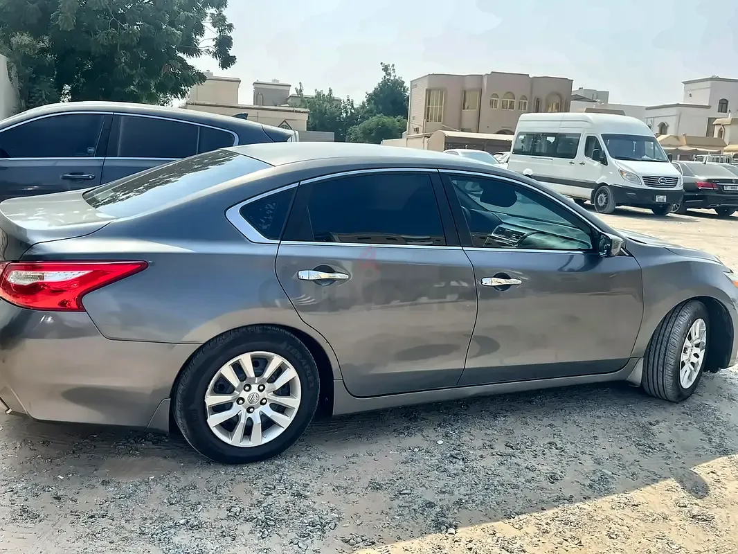 Nissan Altima 2.5 CVT (182 hp) - 3