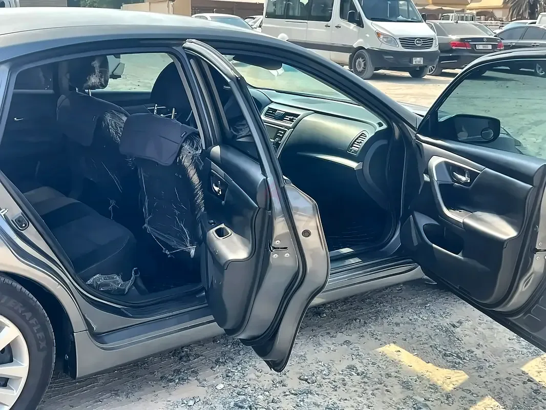 Nissan Altima 2.5 CVT (182 hp) - 6